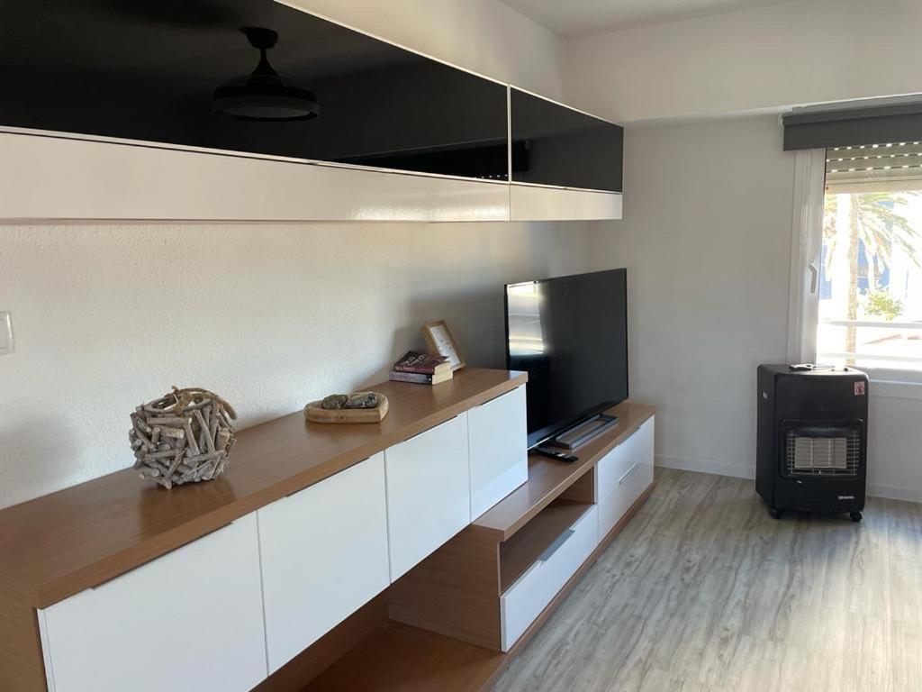 Apartamento En Complejo Residencial Con Piscina Y Garaje Frente Al Mar Βαλένθια Εξωτερικό φωτογραφία